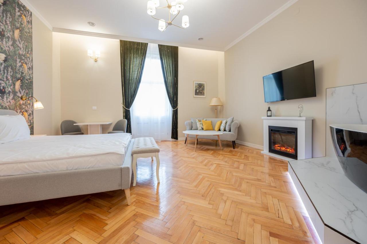 Central Park Apartments Oradea Εξωτερικό φωτογραφία
